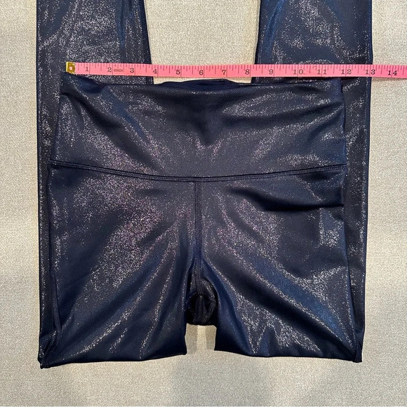 Gap Fit Sky High Rise Power Shine Leggings. XS. Navy. - Picture 6 of 8